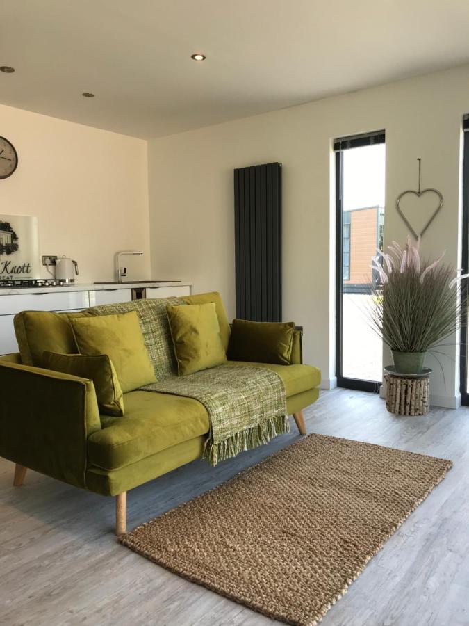 Parkknott Retreat Luxury Lodge With Private Hot Tub Askam in Furness Экстерьер фото